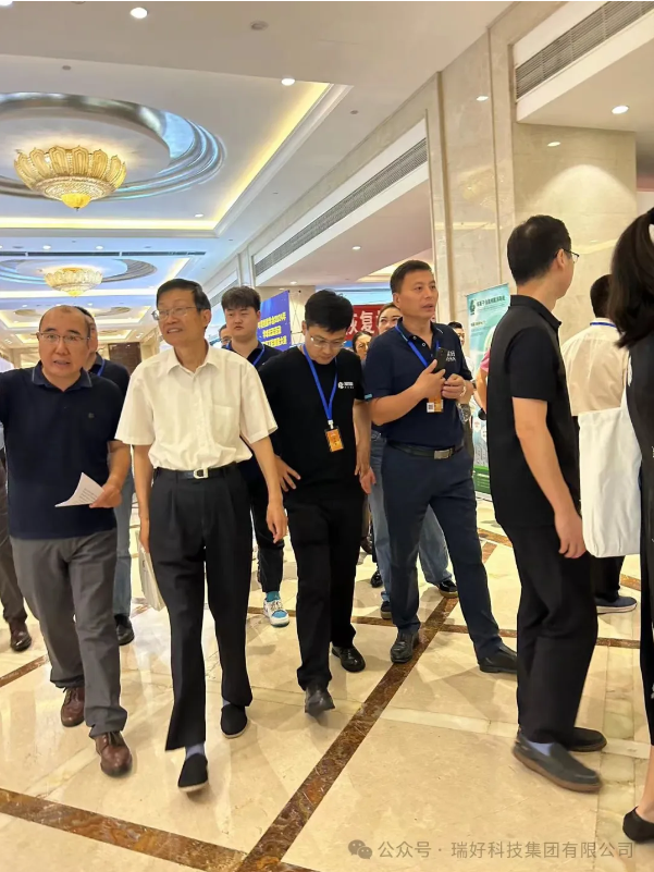 瑞好集團攜新產(chǎn)品亮相于2024年檔案新技術(shù)新產(chǎn)品展示會|"震撼視覺的檔案藝術(shù)展，每一幅畫面都是歷史的低語!